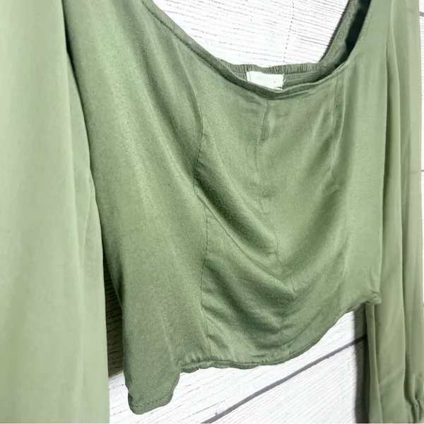 Urban Outfitters Green Sheer Long Sleeve Peasant Crop Top Size Large Bridgerton - Image 6