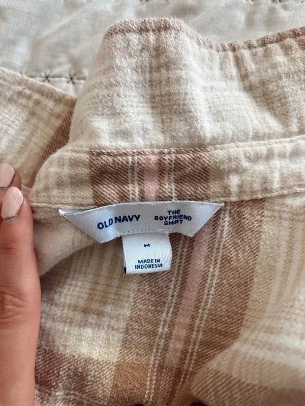 Old Navy Flannel - Image 3