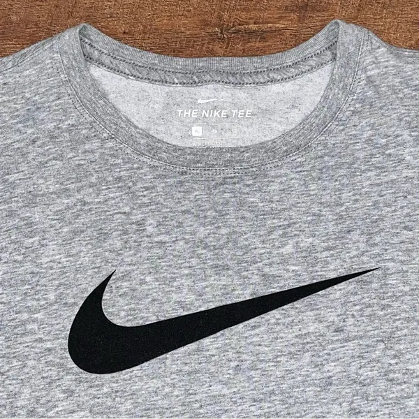 Women’s Nike Athletic Cut Check Logo Short Sleeve T-Shirt - Image 4