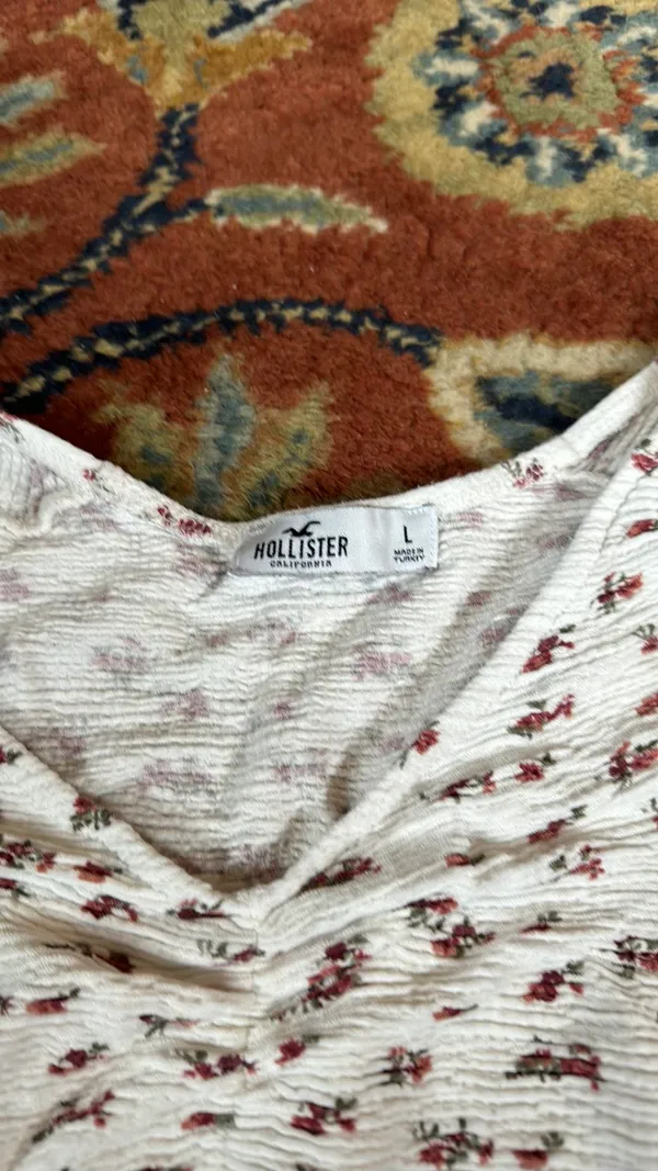 Hollister Long Sleeve V Neck Top - Image 2