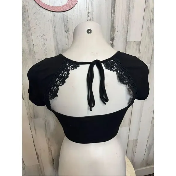 Backless laced black crop top size S - Image 7