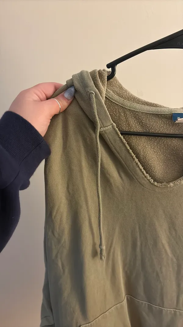 Old Navy Green Hoodie - Image 3