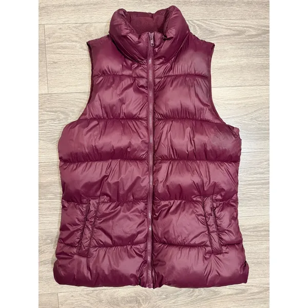 Old Navy‎ Womens M Tall Puffer Vest Burgundy Fleece Lined Quilted Mock Neck - Image 12