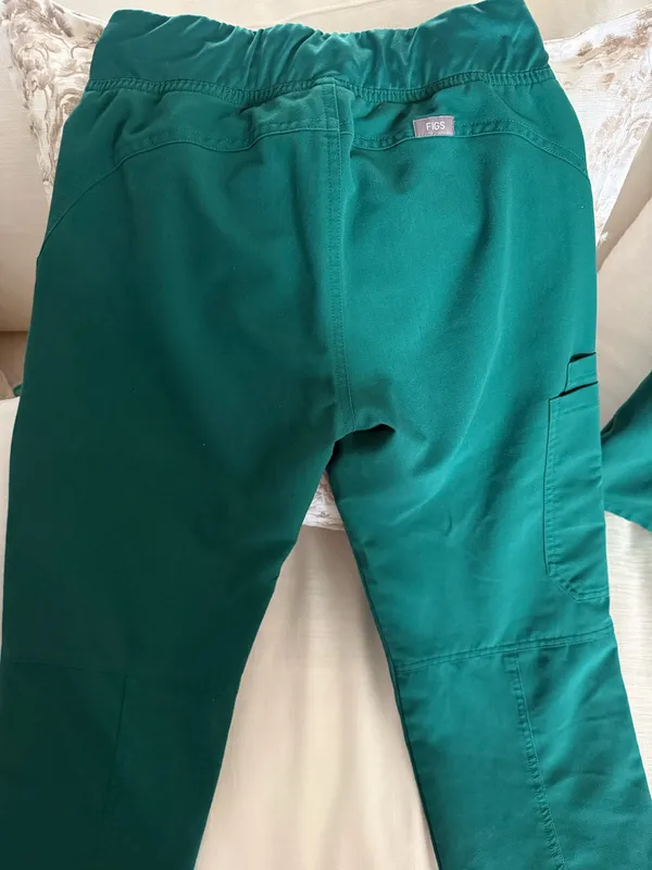 Figs Hunter Green Scrub Set XXS Catarina & Kade Cargo - Image 6
