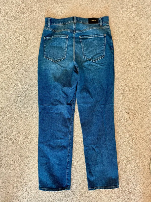 Express Women’s Straight Leg Jeans - Image 6