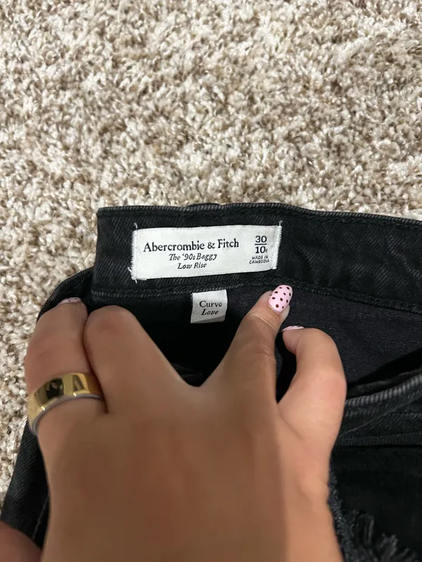 Abercrombie Jeans 90s Baggy Low-Rise Curve Love - Image 4