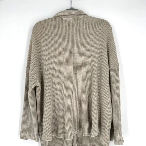 Bucket List Thermal Waffle Henley oversized‎ size medium Tan Boho Streetwear - Image 4