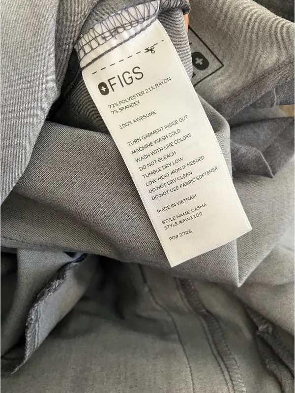 FIGS Casma Three Pocket Scrub Top  - Image 7