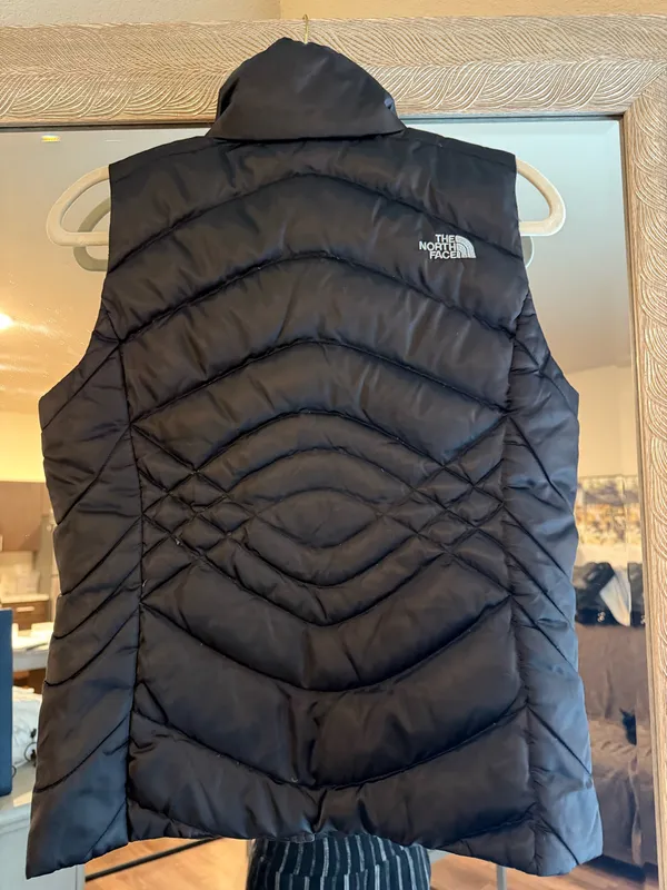 The North Face Vest Puffer Women’s - Image 2