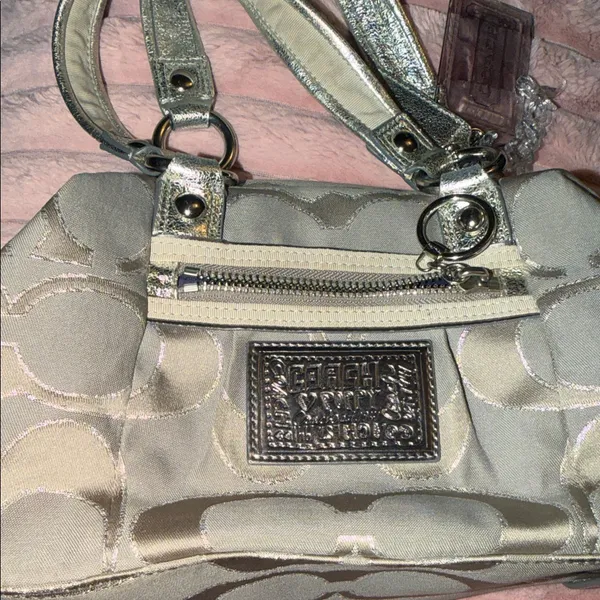 Coach Elegant Gray Designer‎ Handbag - Image 8