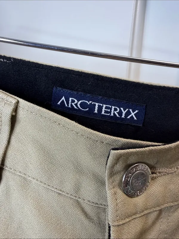 Arc’teryx Women’s Canvas Hiking Utility Trousers Outdoor Khaki 30” x 31” - Image 3