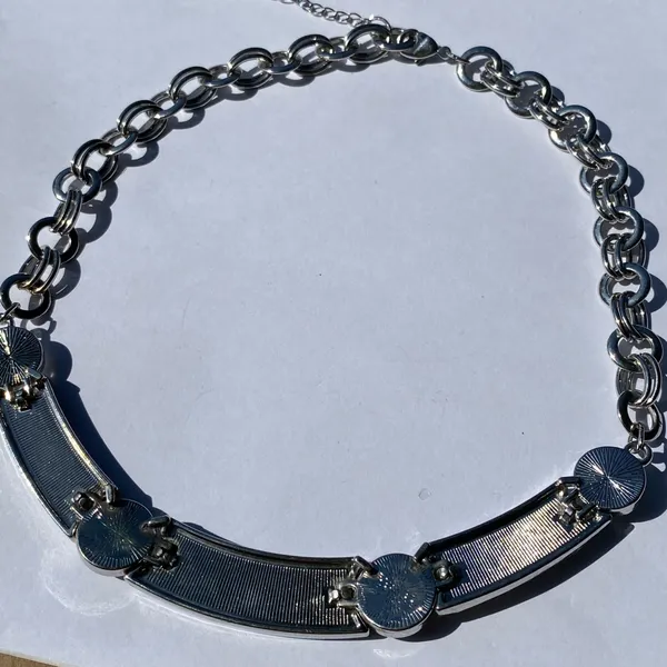 🤍 Y2K 2000s White Enamel Panel Clear Faceted Rhinestones Silver Tone Metal Double Cable Chain Necklace 🤍 - Image 6