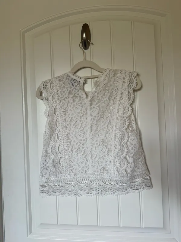 Forever 21 Lace Tank - Image 2