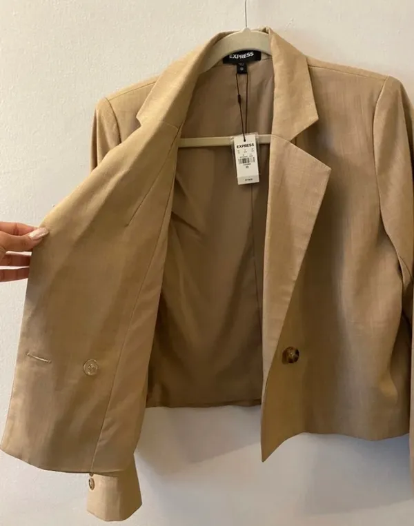 Express Woman’s Beige Blazer Suit Jacket XS - Image 8