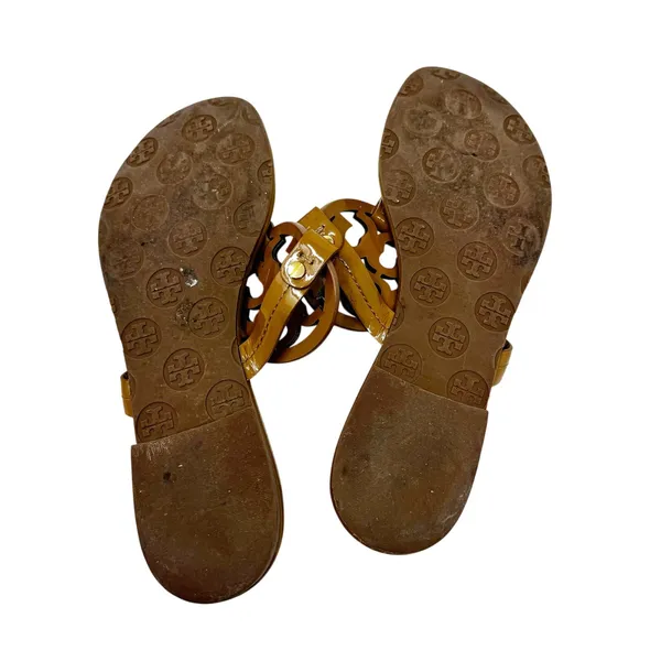 TORY BURCH Tan Caramel Patent Leather Miller Classic Designer Logo Sandals Sz 7 - Image 6