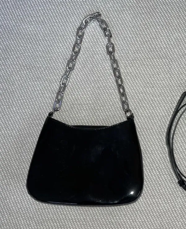 Small Von Maur Faux Patent Leather Black Purse Silver Chunky Chain Strap - Image 2