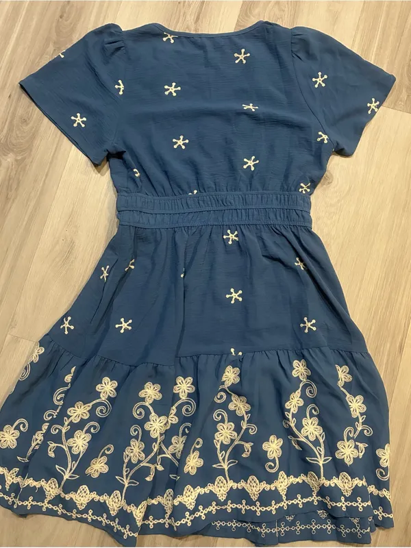 Simple Blue Short-Sleeve Embroidered Tiered Mini‎ Dress - Image 12