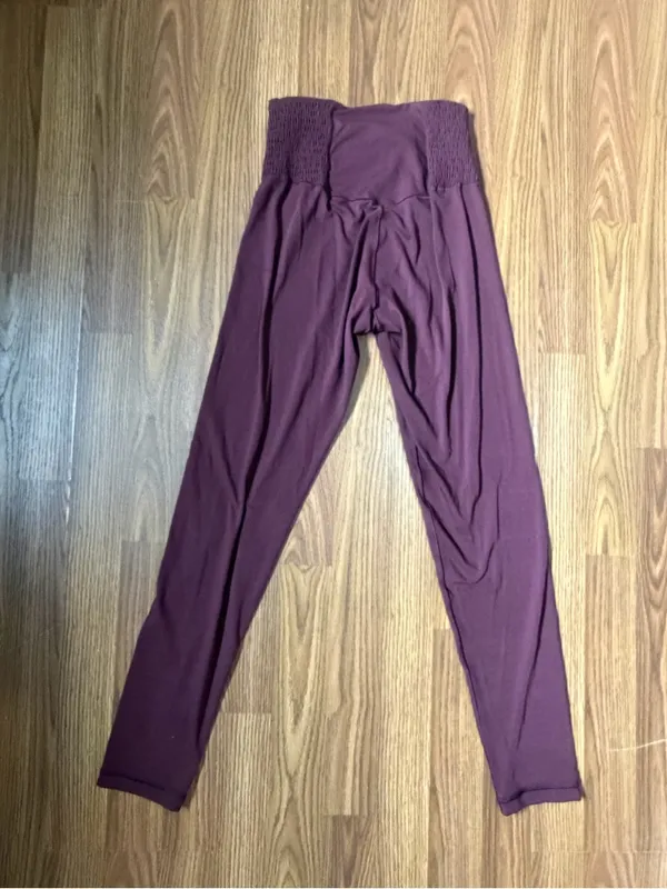 Offline x Aerie Real Me 7/8 Smocked High Rise Long Inseam Leggings Medium - Image 3