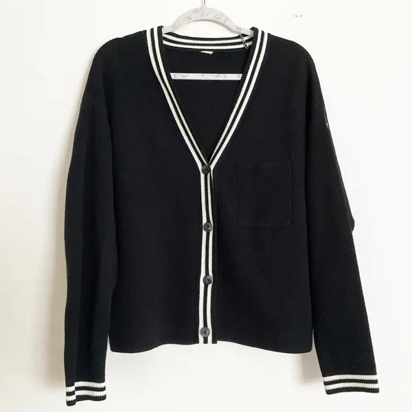 Alo Yoga Tennis Club Sweater Knit Cardigan Black/Ivory M - Image 2