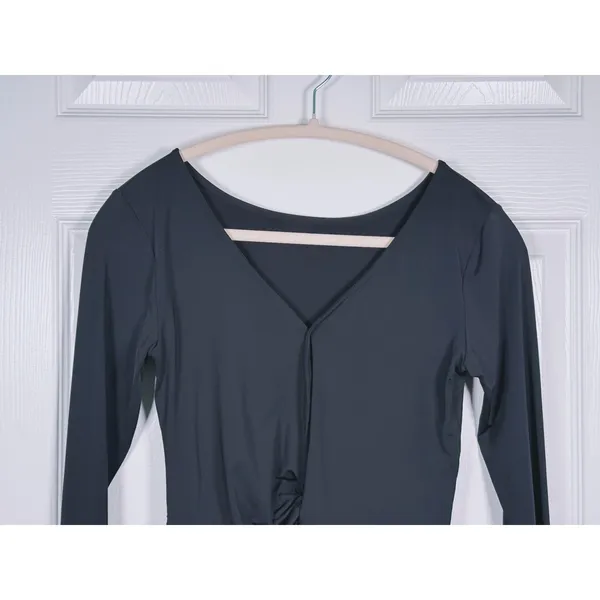 NWT Halara Twist Front V-Neck Long Sleeve Top Size M Black Minimal Athleisure - Image 5