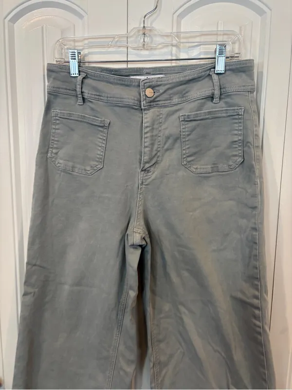 Mica green/gray wide leg crops size 29 - Image 3