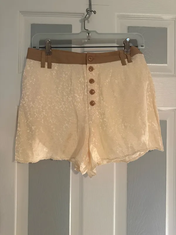 Free People Claudia Tap Cream Shorts with Button Detail - Image 2