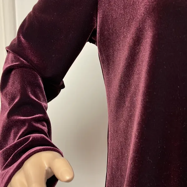NWOT Chico’s Travelers Collection Velvet & Sequin Sideshift Tunic - Image 4