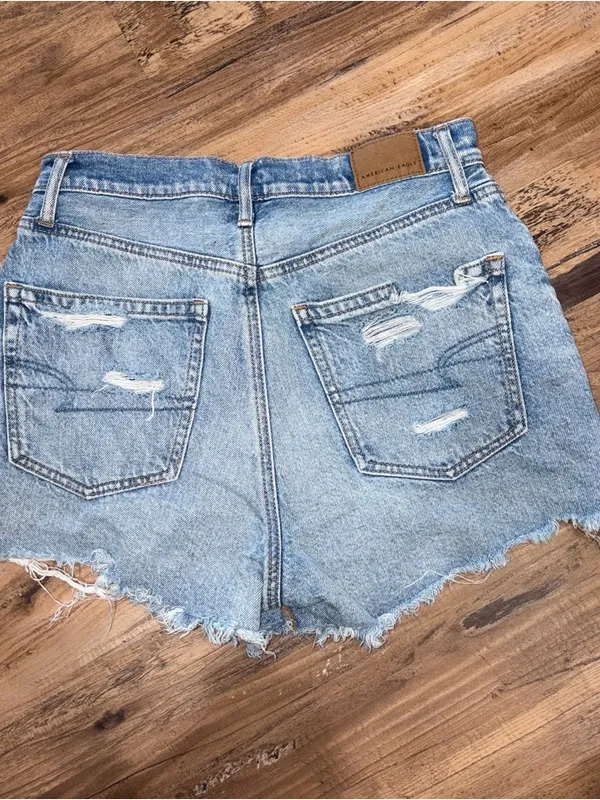 American Eagle Highest Rise 90s Boyfriend Jean Short Sz 2 - Image 2