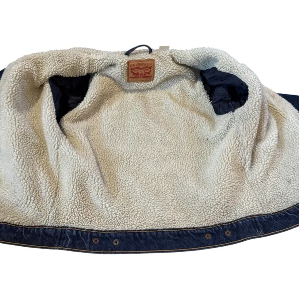 Levi’s Sherpa Trucker‎ Jacket Women’s Size XS Type III Denim Lined Classic Fit - Image 5