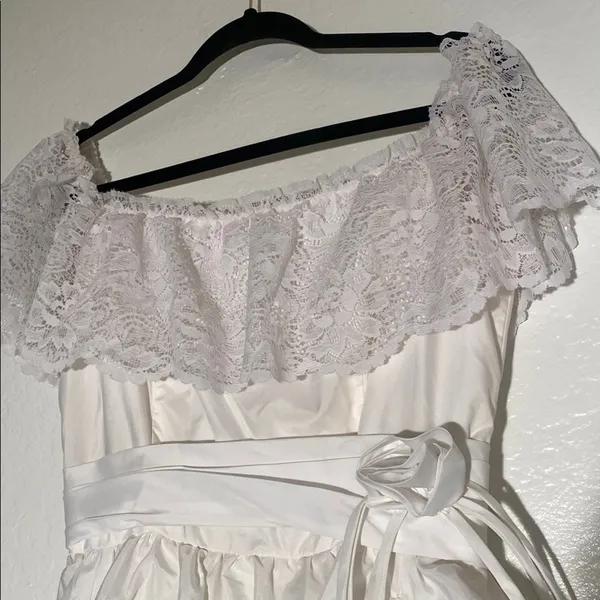 Vintage Wedding‎ White Lace Dress Size M - Image 2