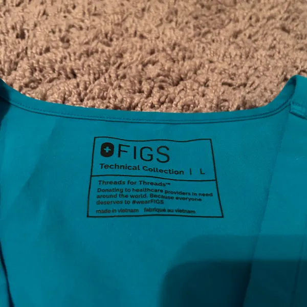 FIGS ‼️ Casma™ Three-Pocket Scrub Top‼️ - Image 5