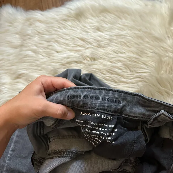 AMERICAN EAGLE Super Hi-Rise Jegging In Gray - Image 6