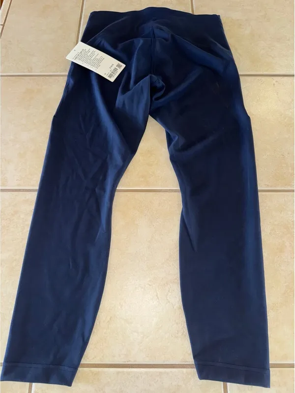 Lululemon Instill High Rise 25” True Navy Size 10 NWT - Image 3