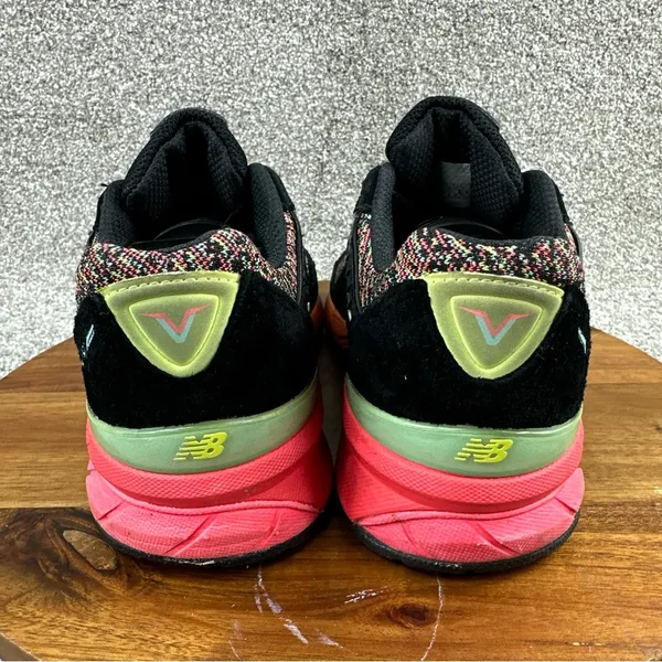 New balance 990 v5 women’s size 6 - Image 5