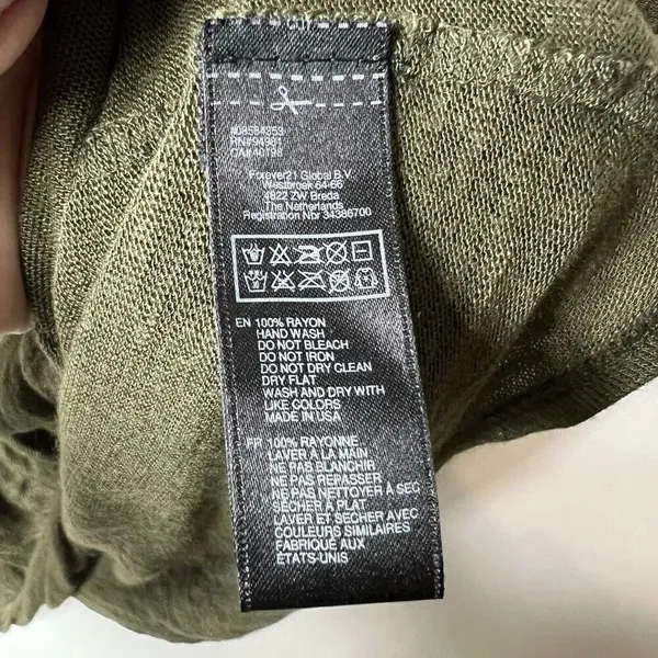 Forever 21 Front Wrap Green Top Women’s Size Medium‎ - Image 5
