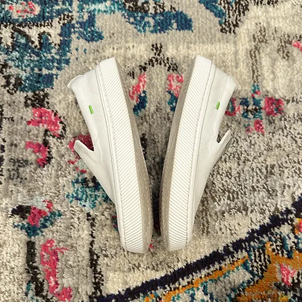 Cariuma IBI Knit White Neutral Slip-On Casual Summer Comfy Sneakers 7.5 - Image 4