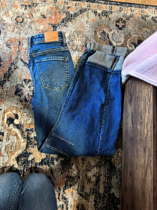 BKE Women’s barrel Jeans - Image 2