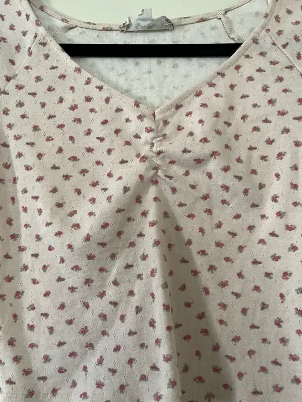 Pink Rose Coquette Pink Floral Baby Tee Womens Medium Balletcore Soft Girl Y2K Feminine - Image 3