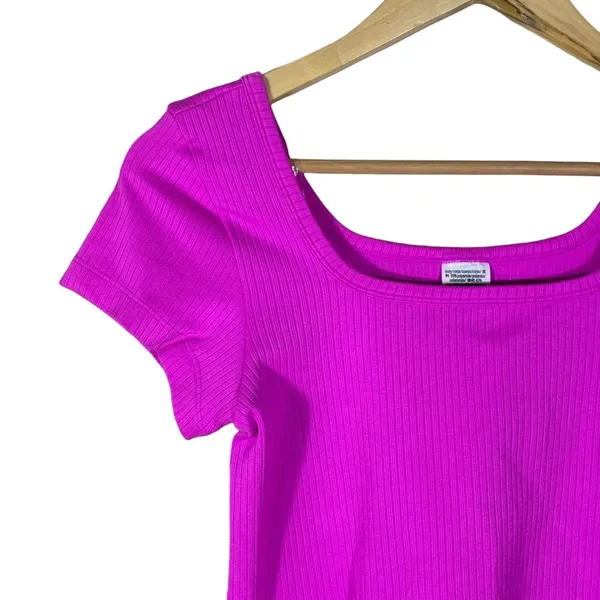 NWT Pink Victoria's Secret Ribbed Square Neck Crop Top Magenta Summer Size M - Image 2