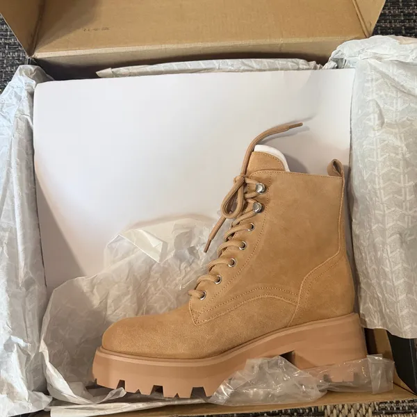 Marc Fisher Lucien Lace Up Boot Sz 6.5M - Image 5