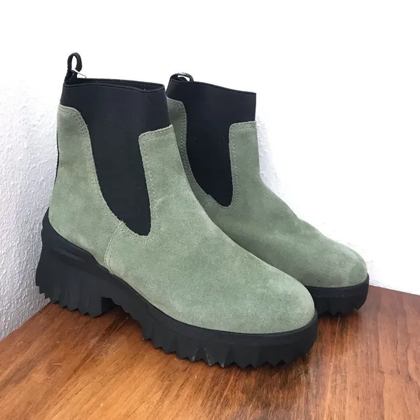 NURTURE Green Suede Chelsea Boot Lug Sole Platform‎ Water Resistant Size 5.5 New - Image 2