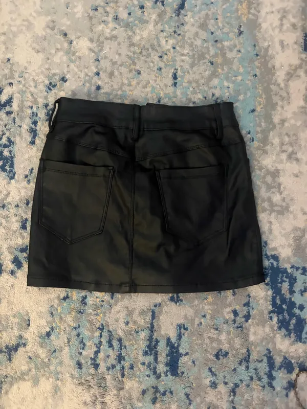 black leather skirt Size XS - Image 2