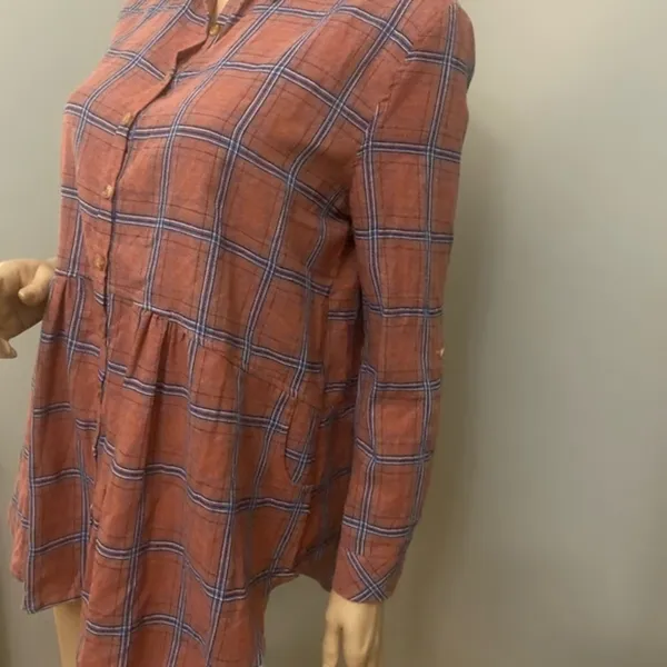 Entro Plaid babydoll blouse. 6 for‎ $36 - Image 3