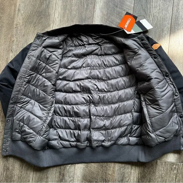 Merrell NWT Trailhead Insulated Reversible Bomber Jacket Size Small Black Grey - Image 7