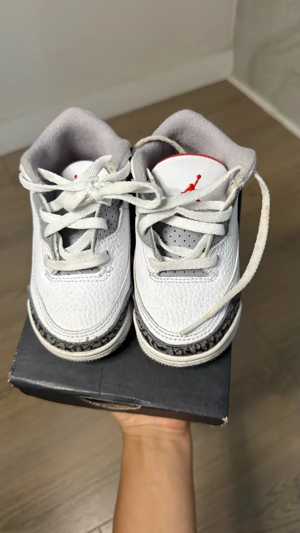 Air Jordan Retro 3 - Image 3