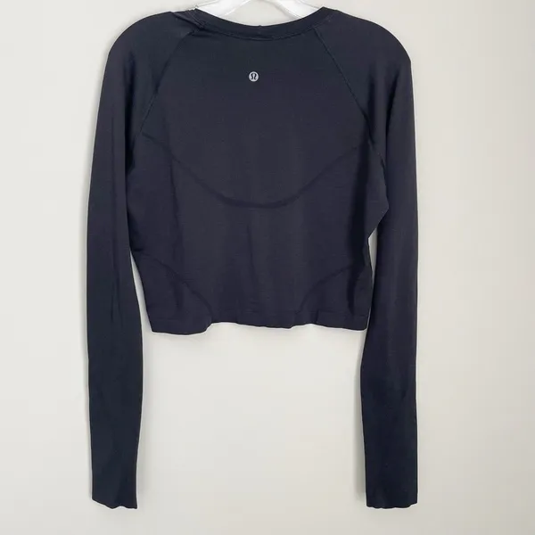 Lululemon Size 12 Black Swiftly Tech Long Sleeve Cropped Shirt 2.0 Workout - Image 3