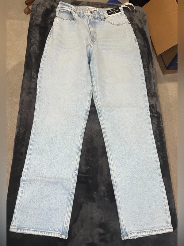 Abercrombie & Fitch Curve Love Ultra High Rise 90s Straight Jean Size 28 (6 Reg) - Image 8