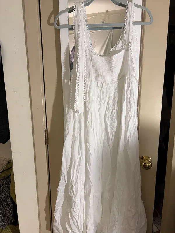 Mine white maxi dress with lace trim - Image 2