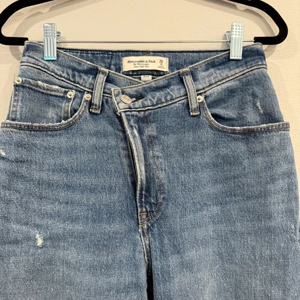 Abercrombie & Fitch The 90’s Straight Ultra High Rise Curve Love Jeans - Image 3