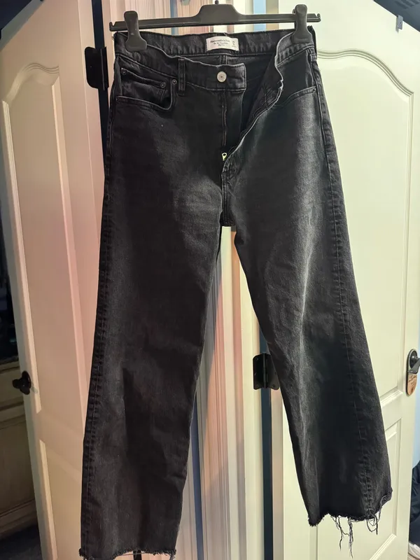 Abercrombie Black Relaxed Jeans High-Rise 90s - Image 3